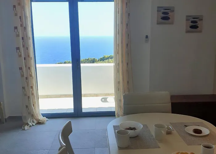 Raches Skopelos Semesterbostad *