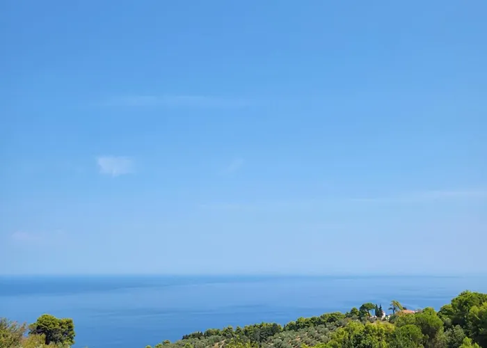 Raches Skopelos Semesterbostad